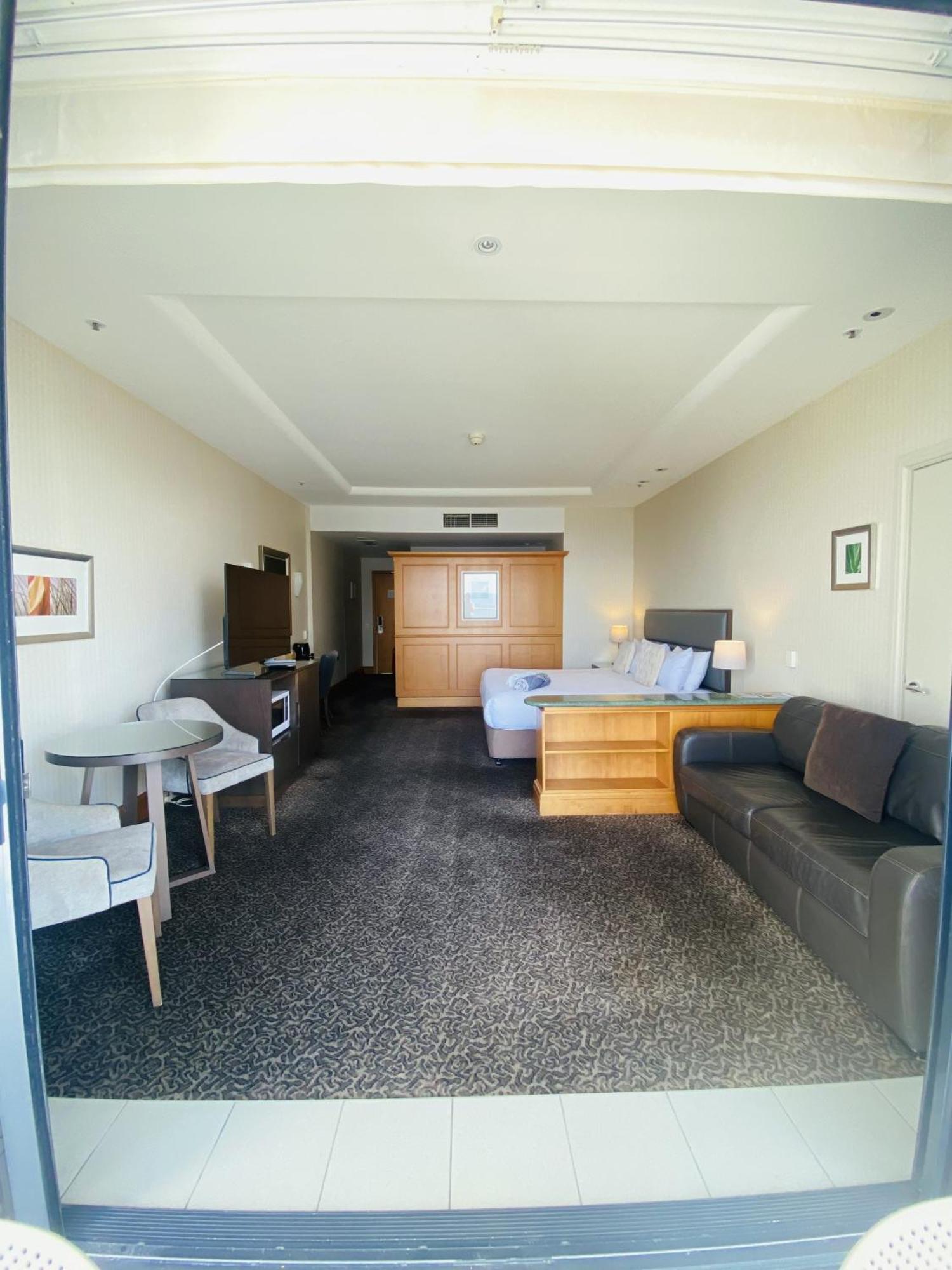 Ocean View Surfers Paradise Apartment *