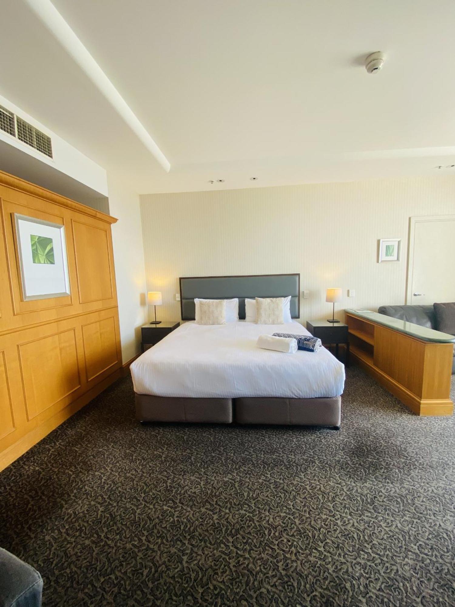 Ocean View Surfers Paradise * Gold Coast