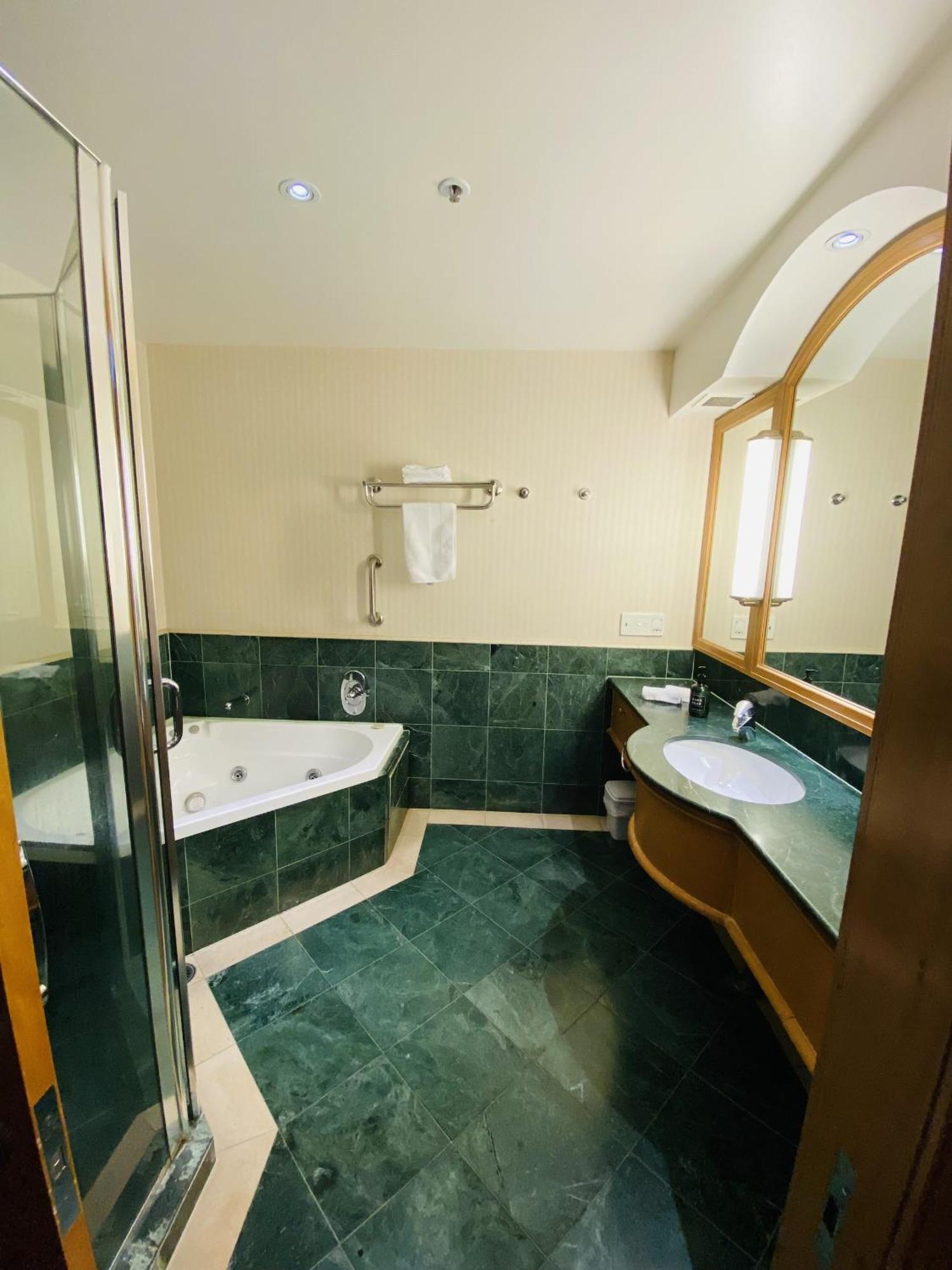 Ocean View Surfers Paradise Apartment *