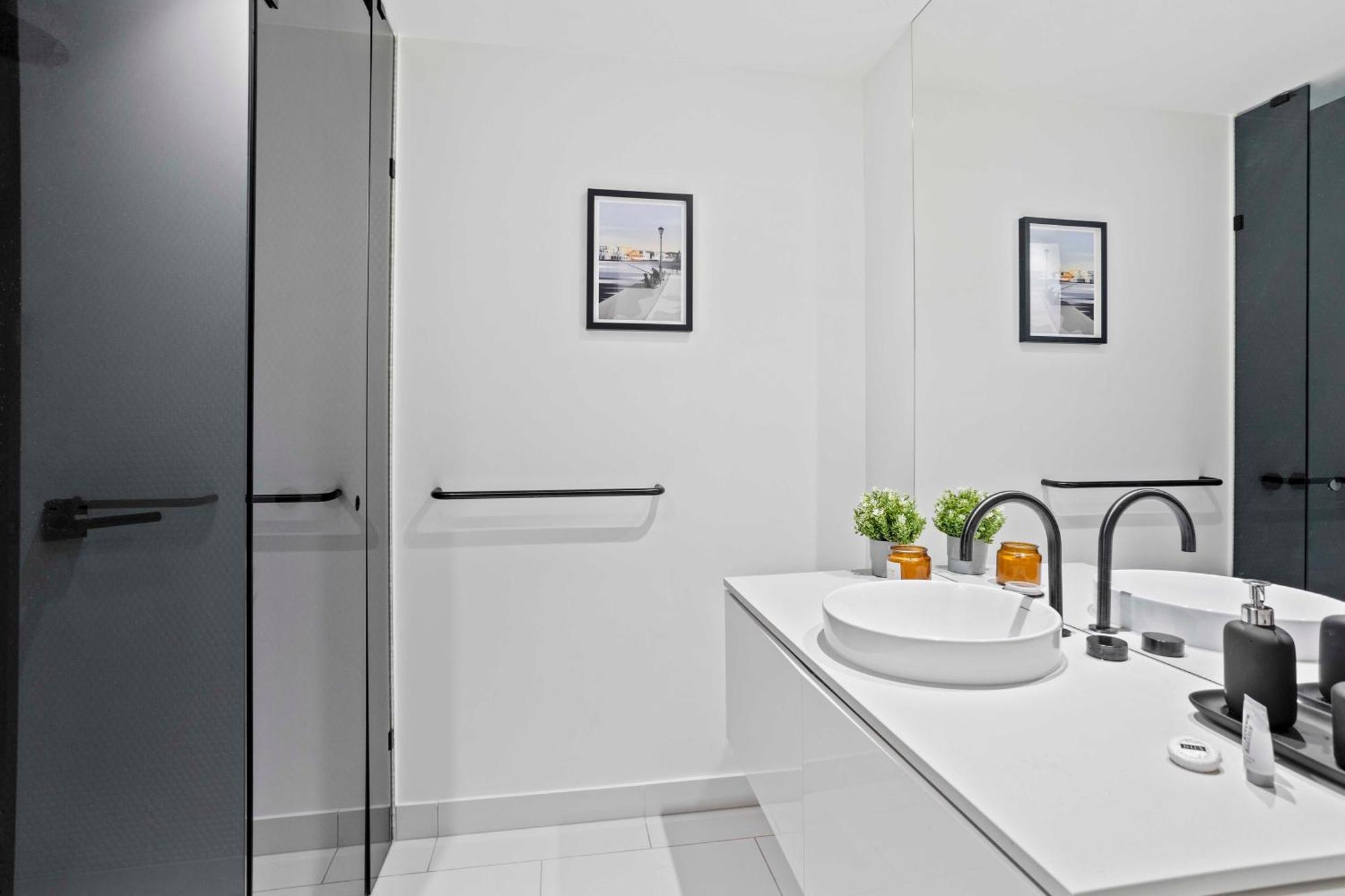 Luxe Oceanview In Palm Apartment *