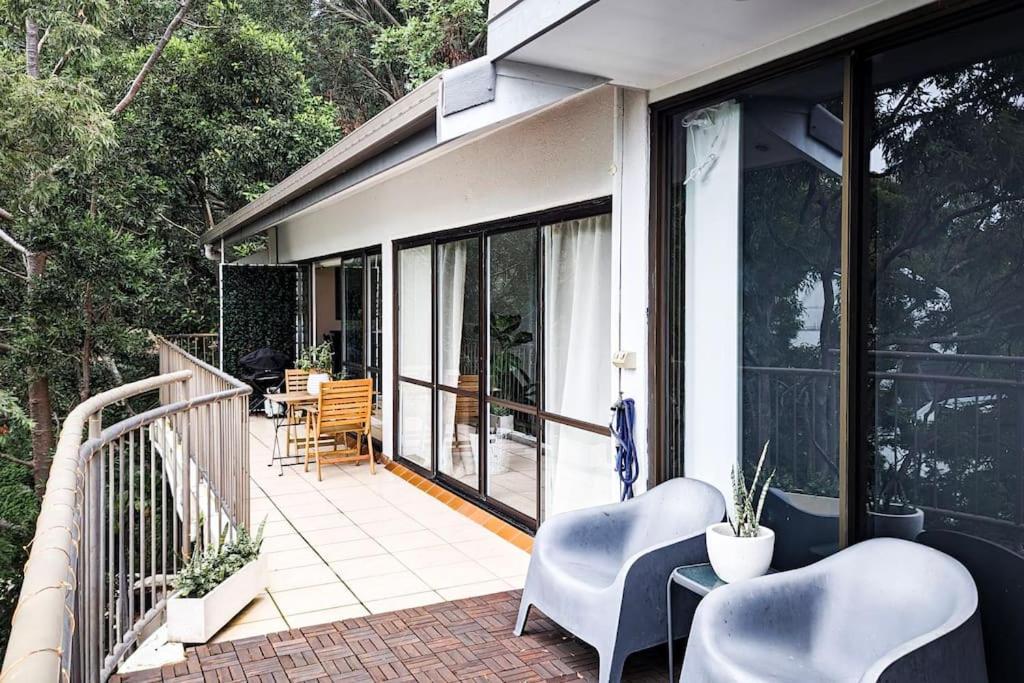 Hidden Escape With Stunning Ocean Views Apartment Gold Coast