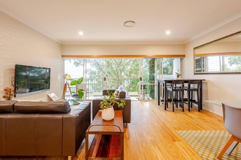 Hidden Escape With Stunning Ocean Views Apartment *