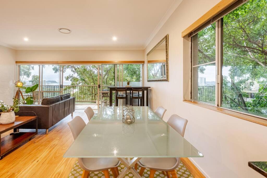 Hidden Escape With Stunning Ocean Views Apartment *