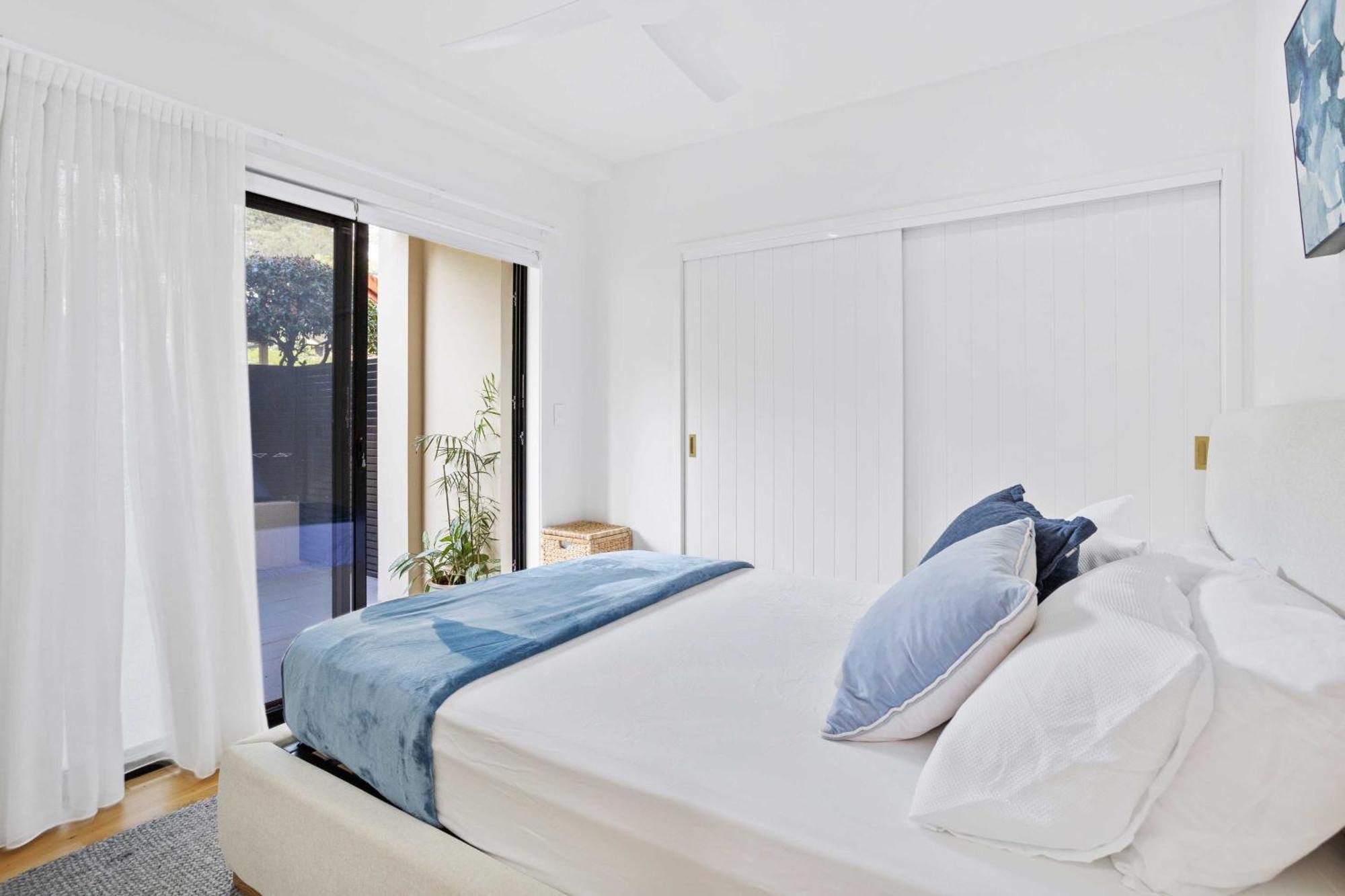 Private Burleigh Retreat, Short Walk To