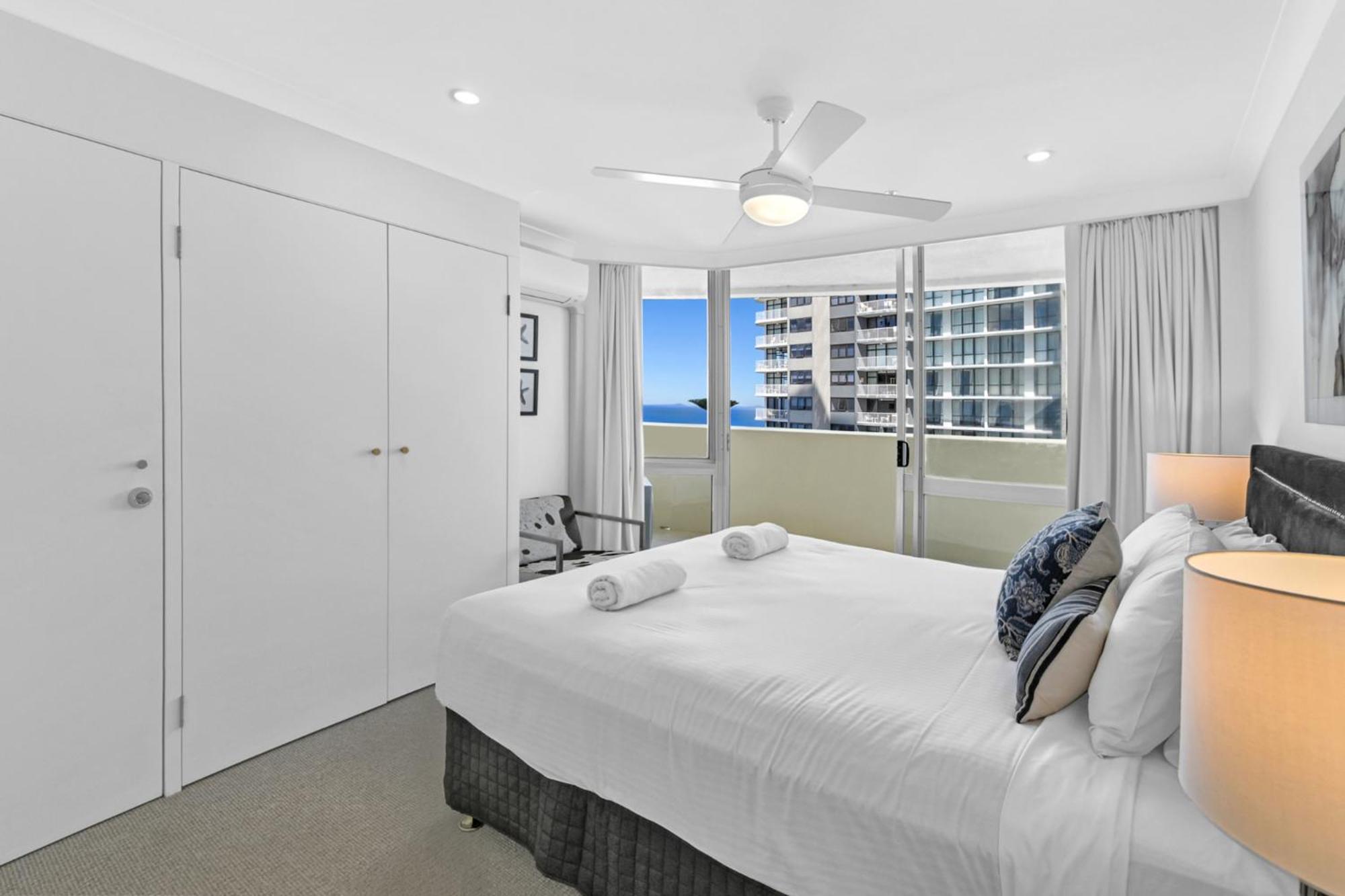 Breathtaking Ocean View & Beachside 3 Bedrooms