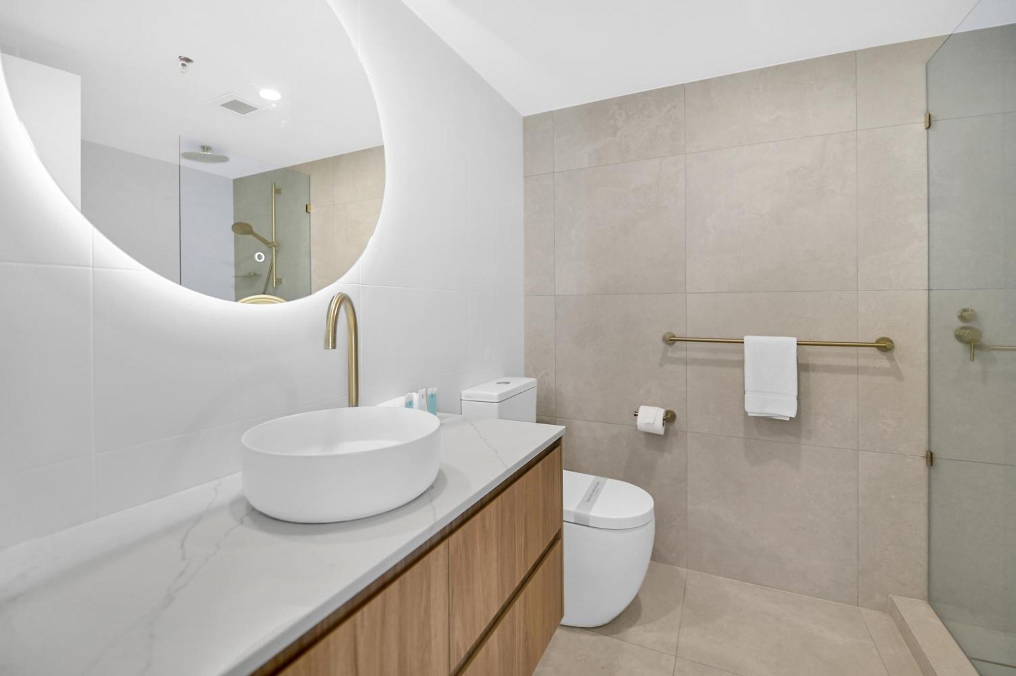 Apartment Breathtaking Ocean View & Beachside 3 Bedrooms Gold Coast
