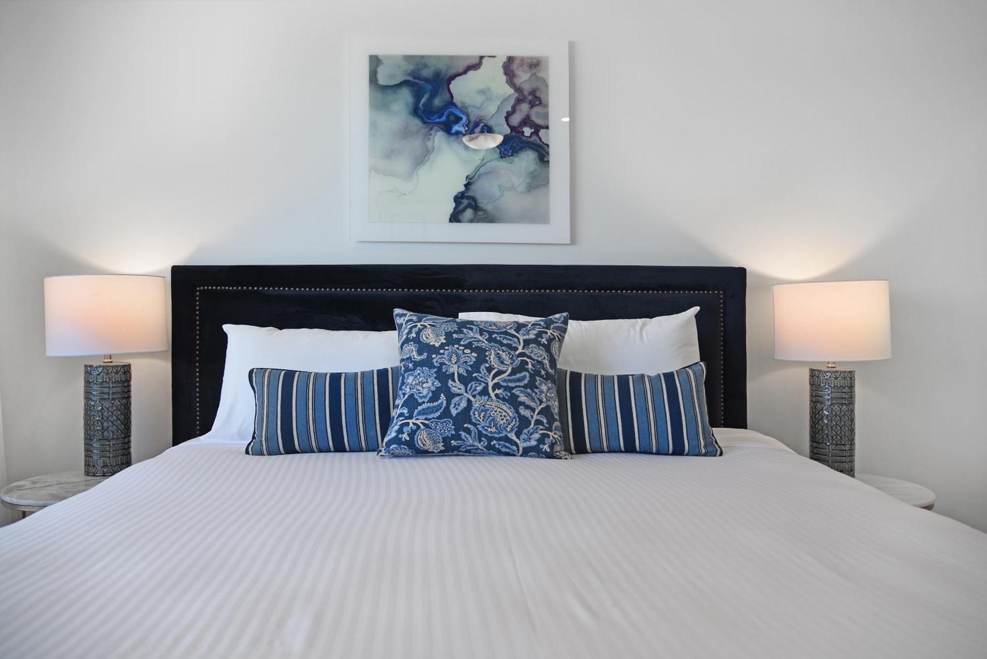 Breathtaking Ocean View & Beachside 3 Bedrooms *