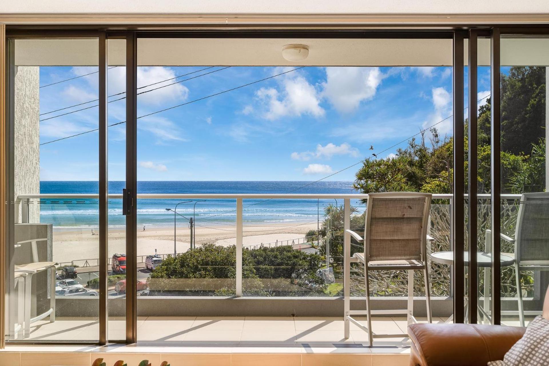 Apartment Kirra Gardens Unit 11 *
