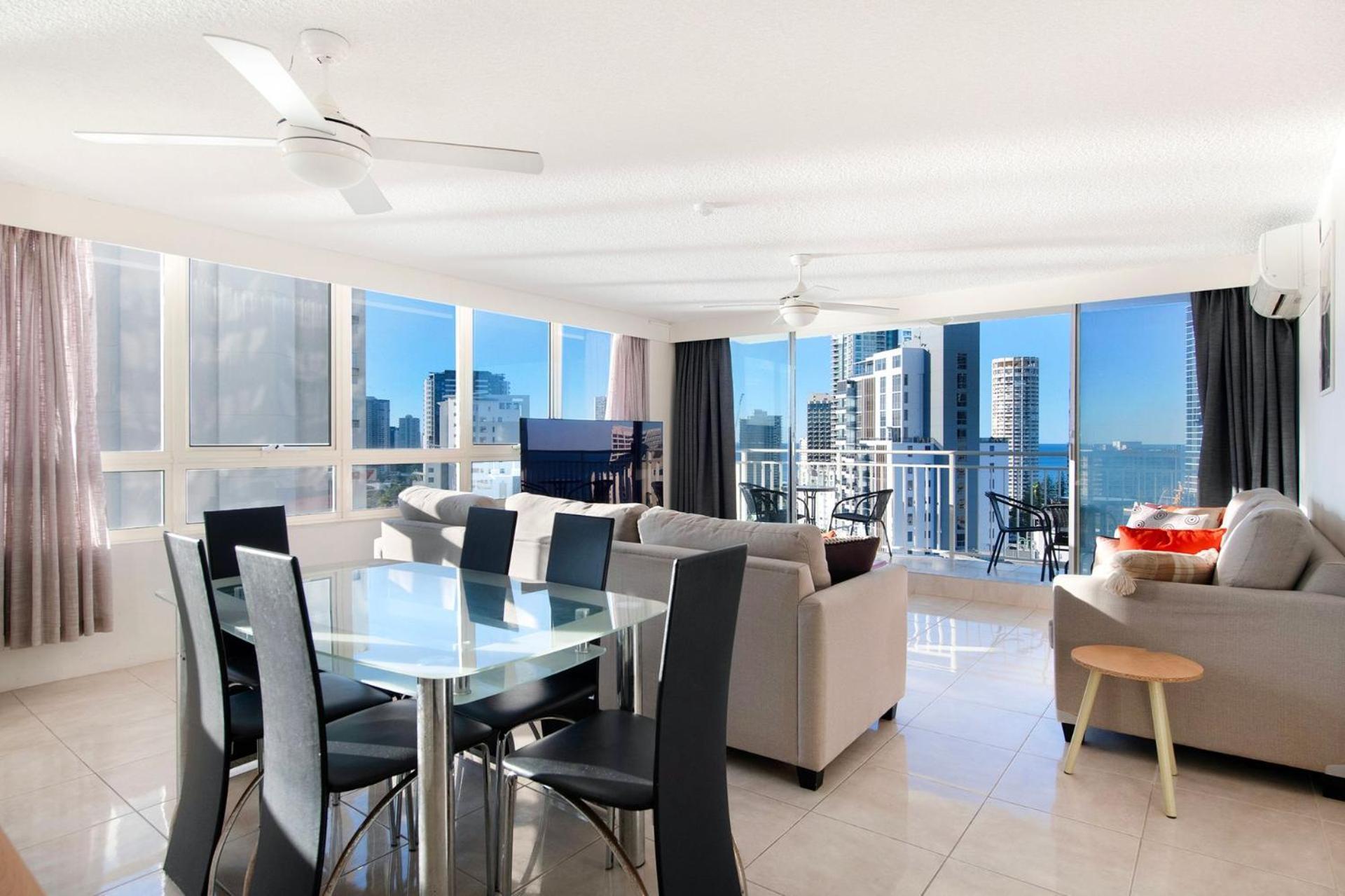 Spacious 3 Bedroom In Surfers Paradise Gold Coast