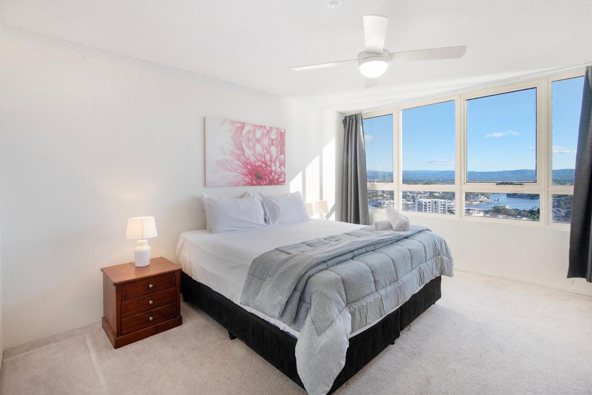 Apartment Spacious 3 Bedroom In Surfers Paradise *