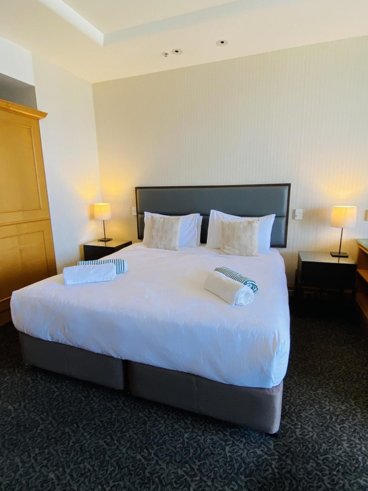 Ocean View Surfers Paradise Apartment Gold Coast