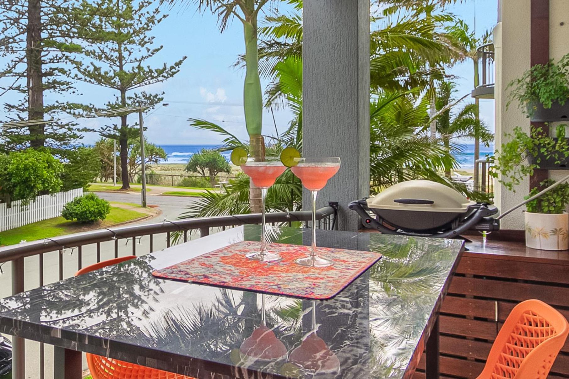 Apartment Bilinga Bliss - Luxury Beachfront Gold Coast