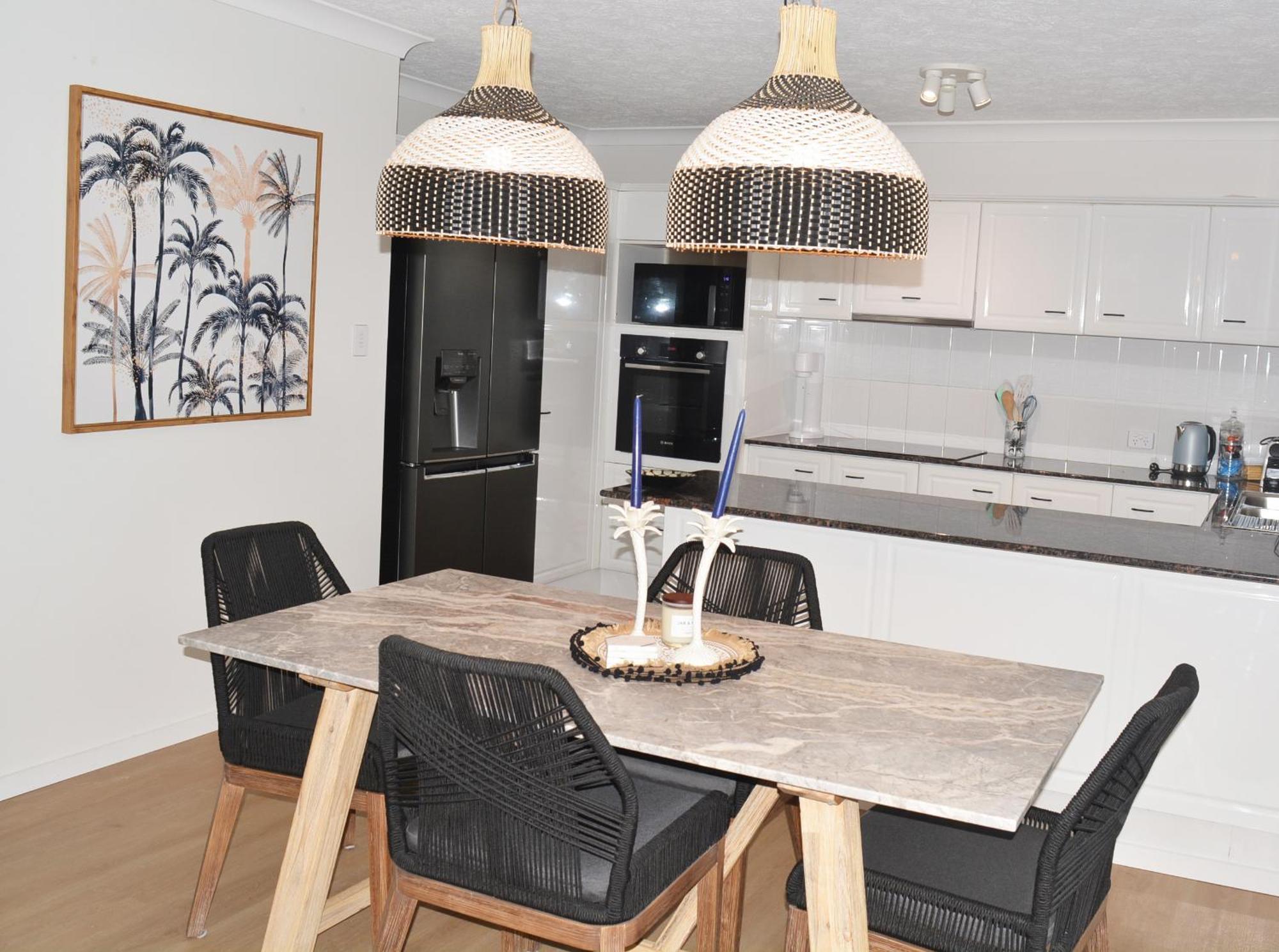 Apartment Bilinga Bliss - Luxury Beachfront *