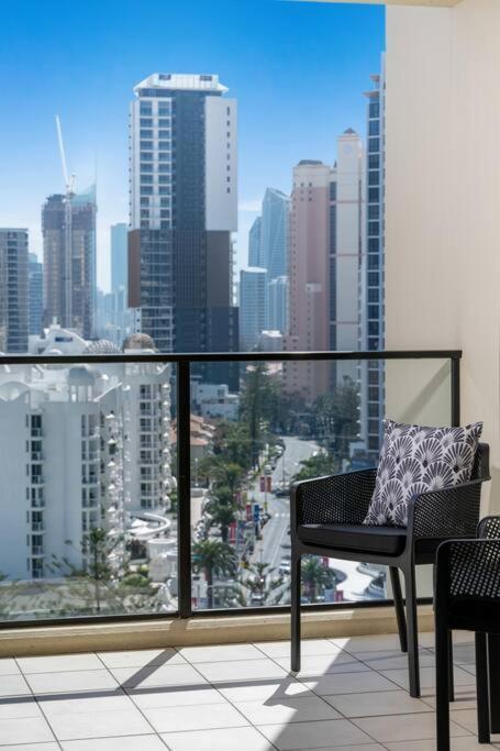 Stunning Unit-perfect Location