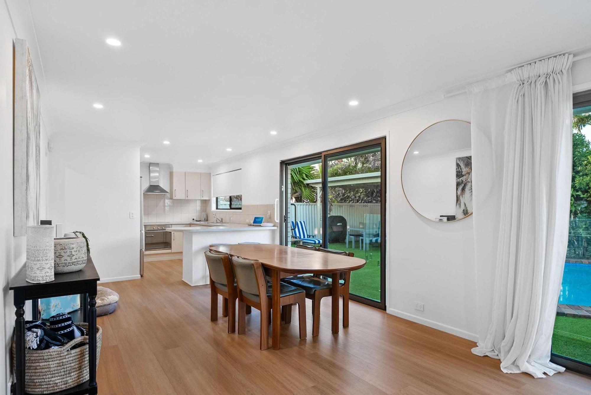 Bianco By Khove * Gold Coast