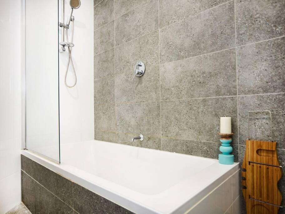 Apartment Elanora 3 Bedroom