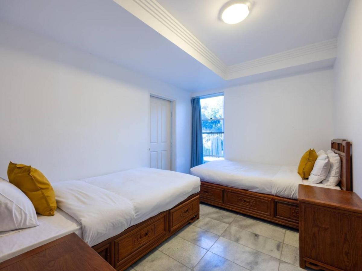 Holiday home Waterfront Stunning Antique 4rms 7beds
