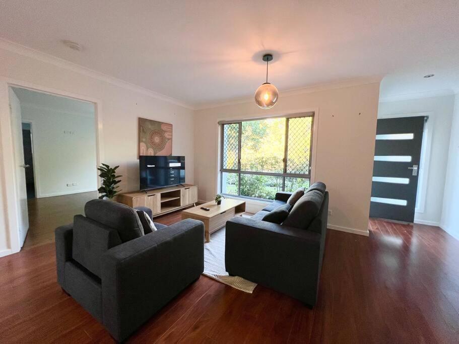 Casa Cirrus 2- Newly Furnished Spacious 3 Bed Unit In A Duplex At Coomera * Gold Coast