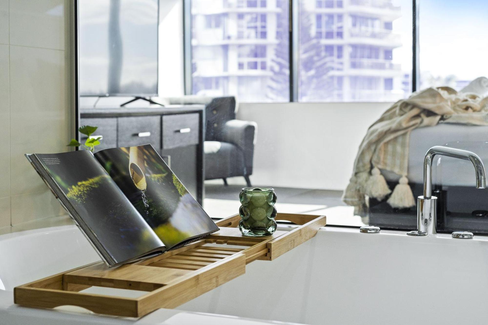 Circle On Cavill Surfers Paradise Mid Week Madness Deal - Q Apartment