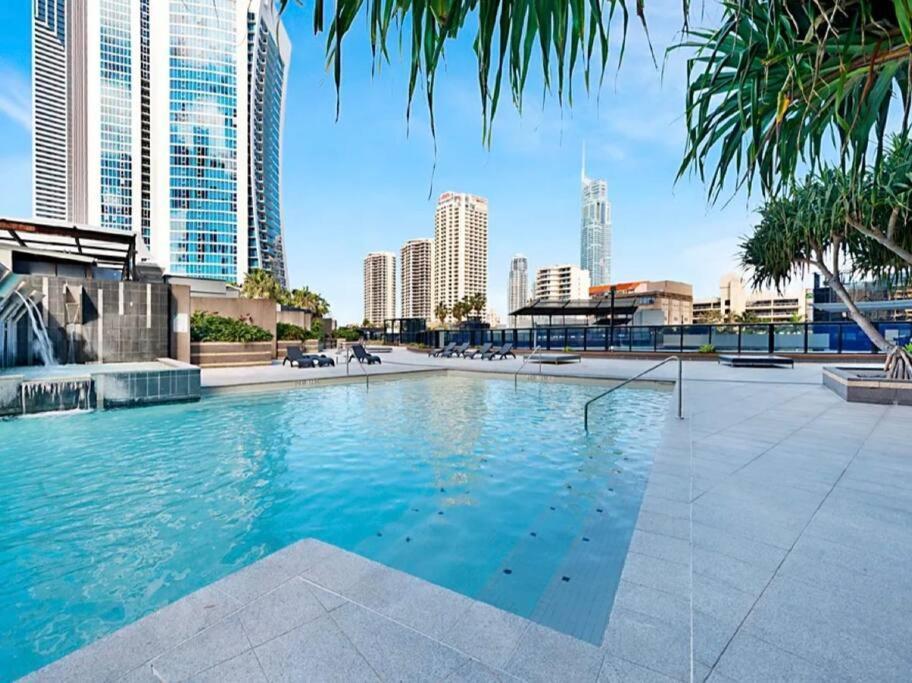 Pool, Gym, Cinema & Balcony! Apartment