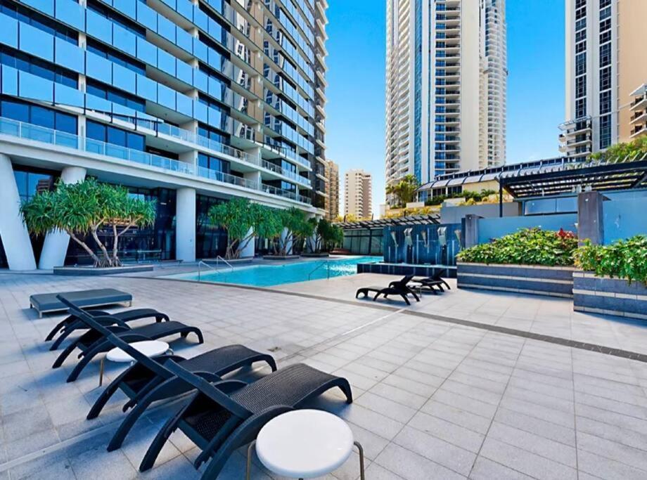 Pool, Gym, Cinema & Balcony!