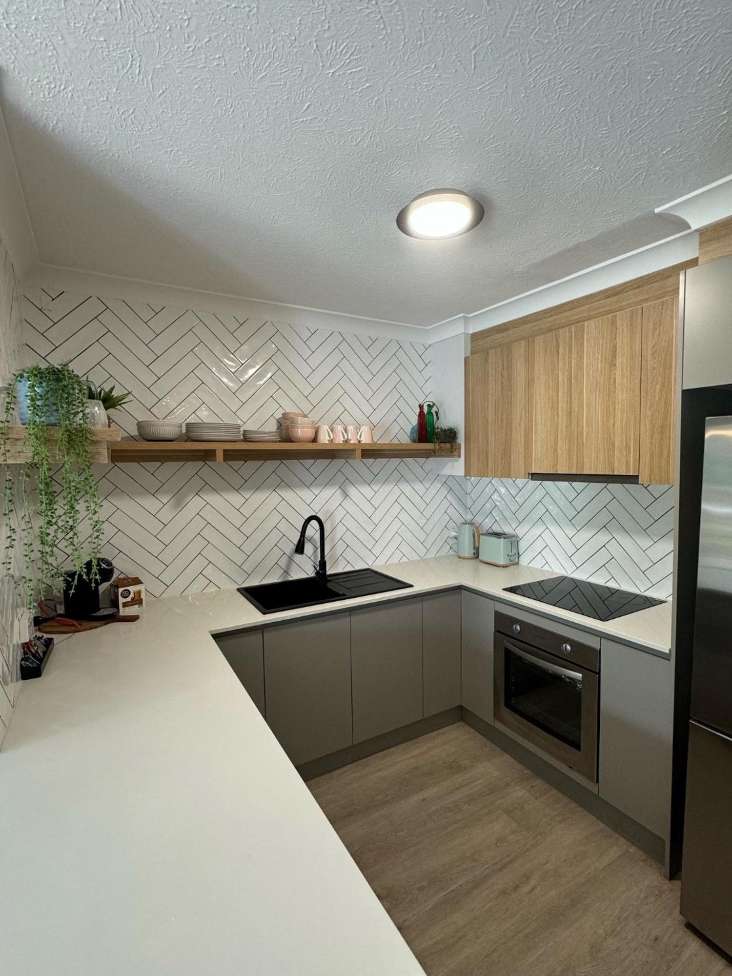 Mari Court Gold Coast