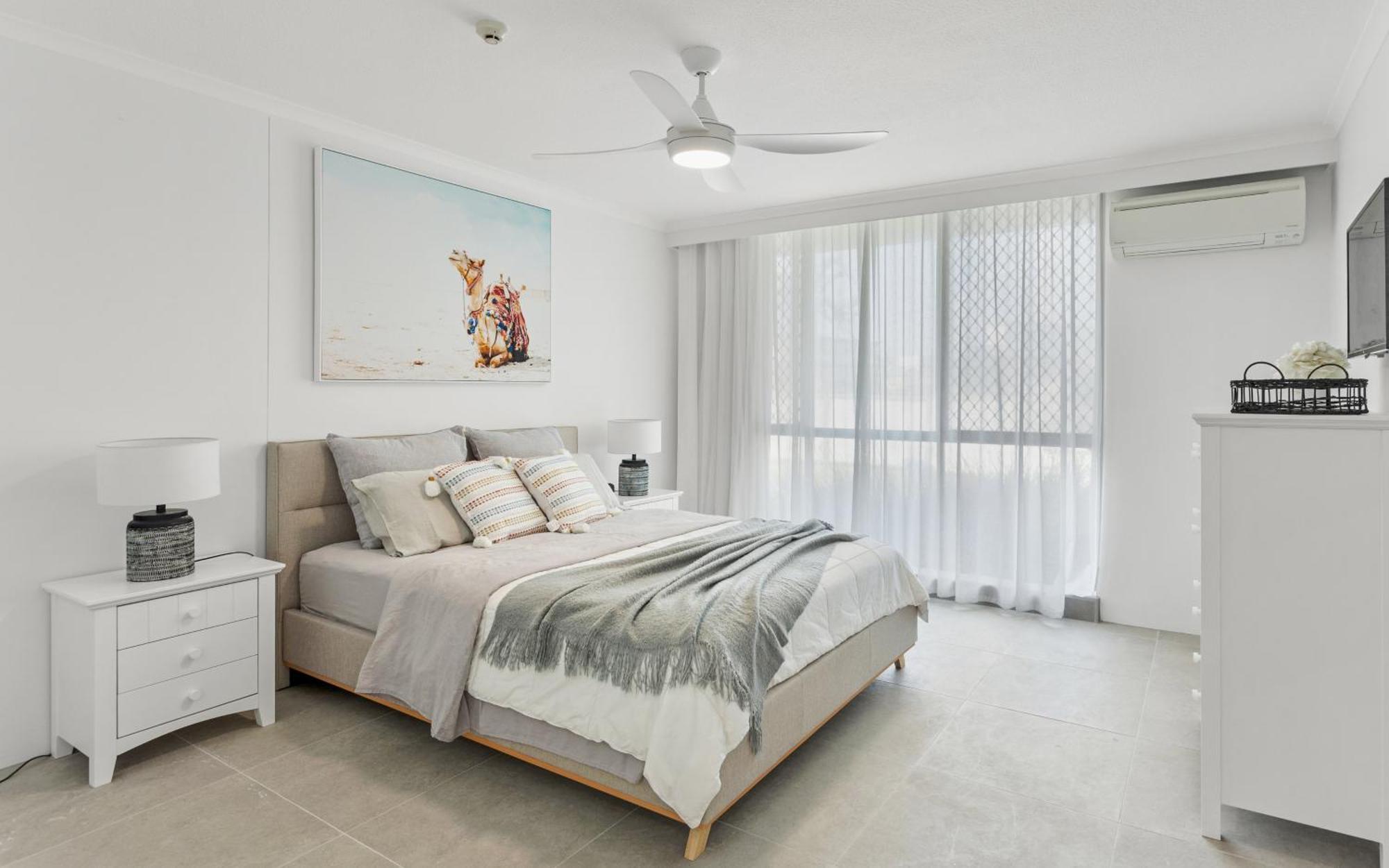 Seacrest Beachfront Surfers Paradise