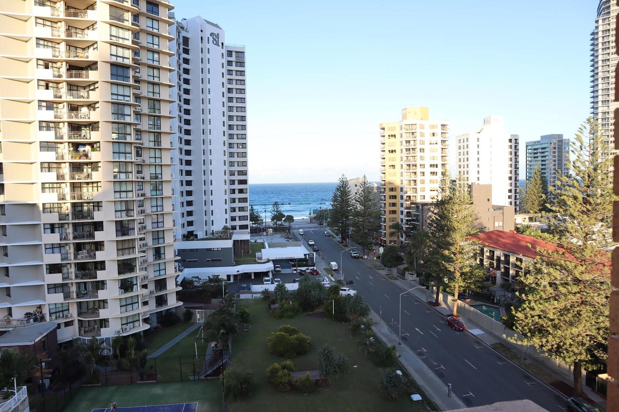 Surfers Private Apartment Gold Coast