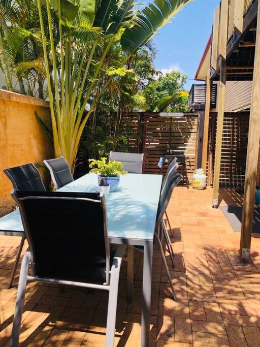 Apartment Life - 3 Bedroom Duplex, 80 Steps To Mermaid *