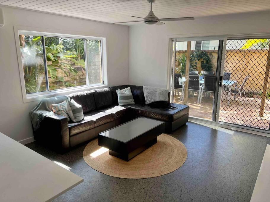 Life - 3 Bedroom Duplex, 80 Steps To Mermaid * Gold Coast