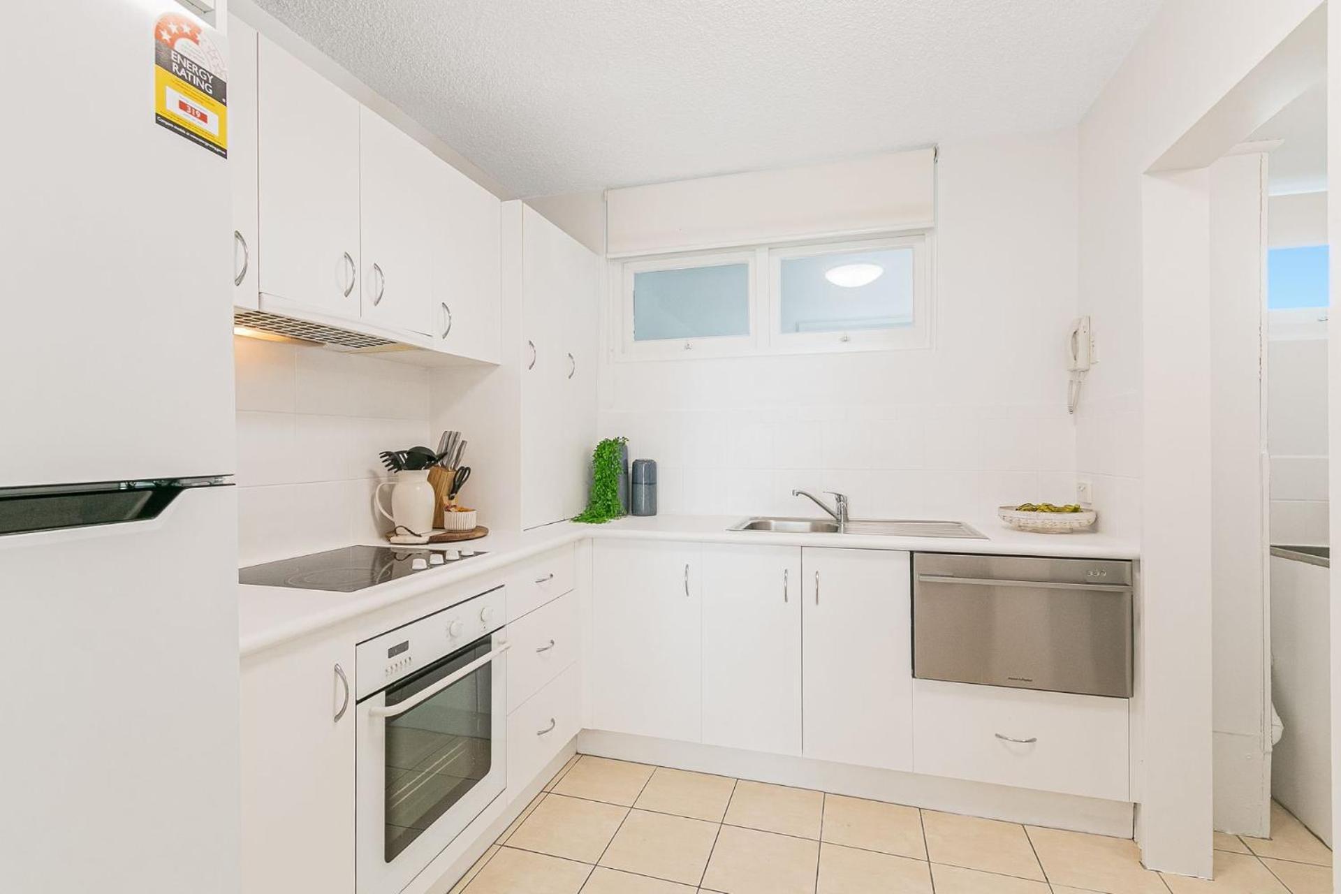 Apartment Rainbow Pacific Unit 4 *