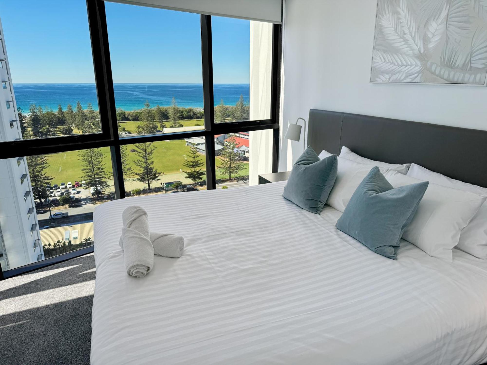 Sierra Grand 15th Floor Ocean Views Parking