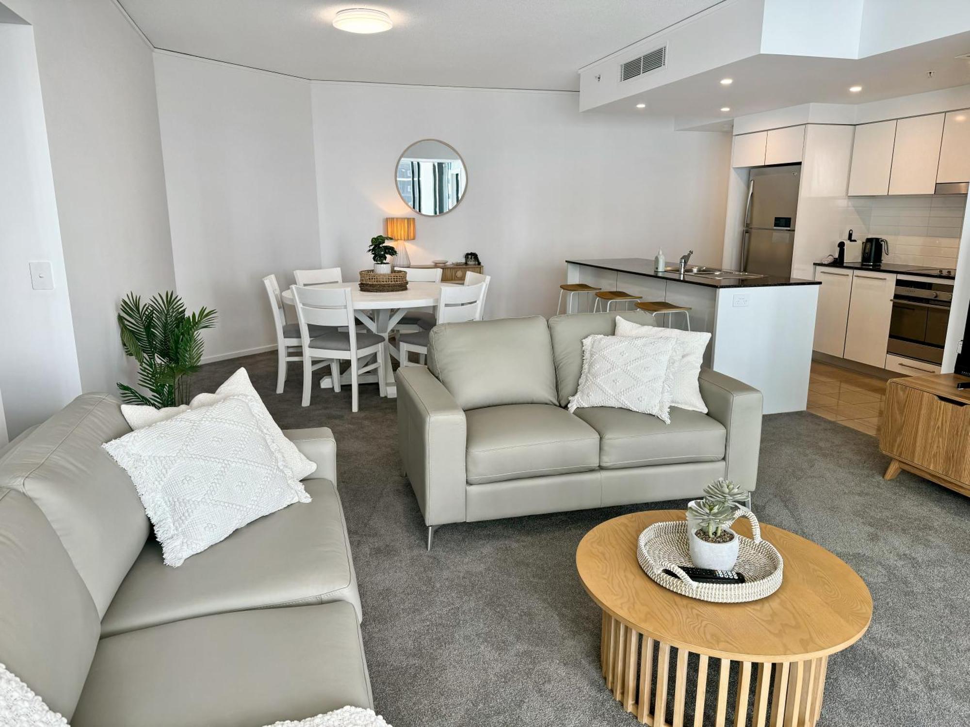 Sierra Grand 15th Floor Ocean Views Parking Apartment Gold Coast