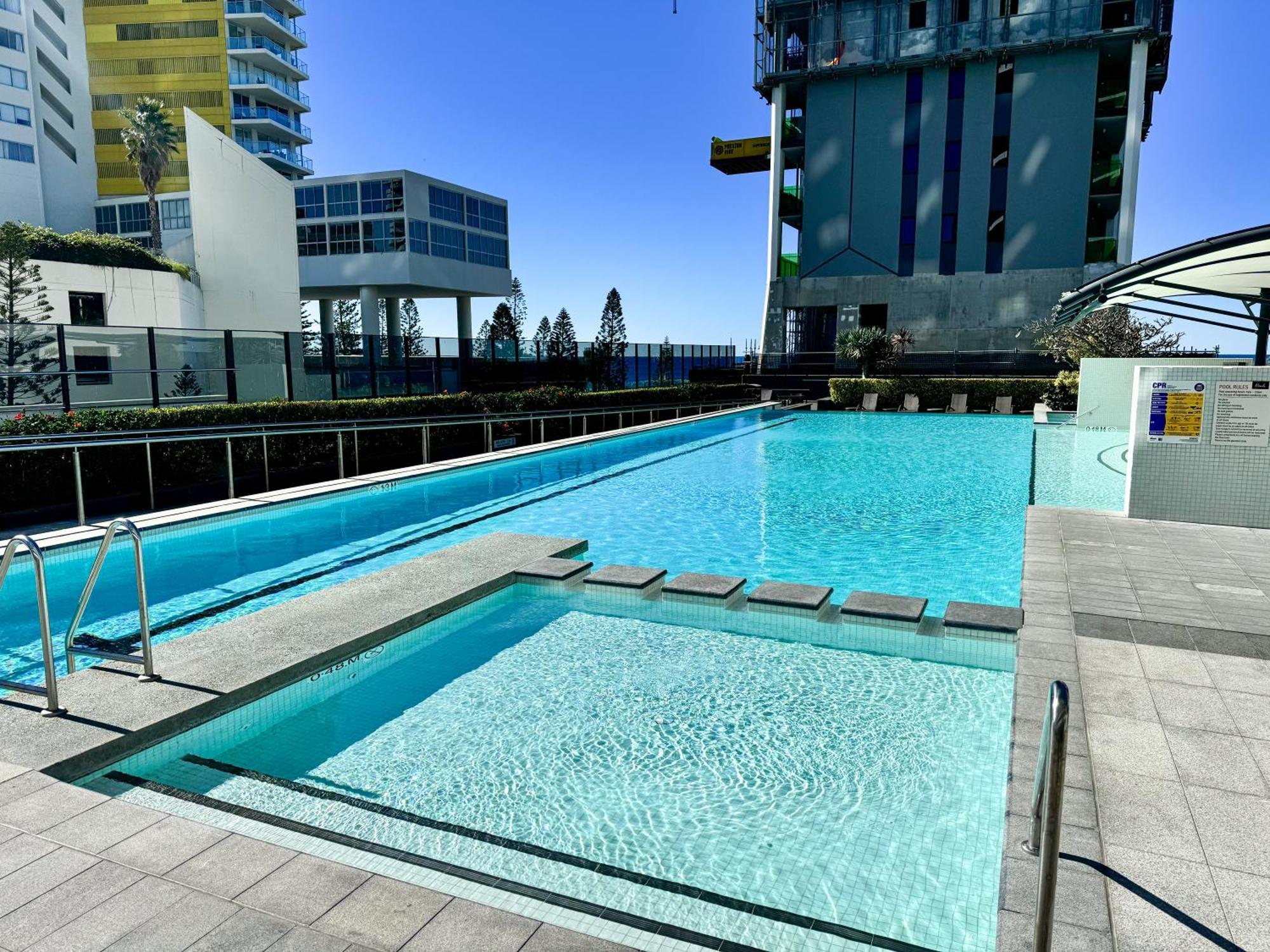 Apartment Tower 1 Oracle 16th Floor Stunning Views *