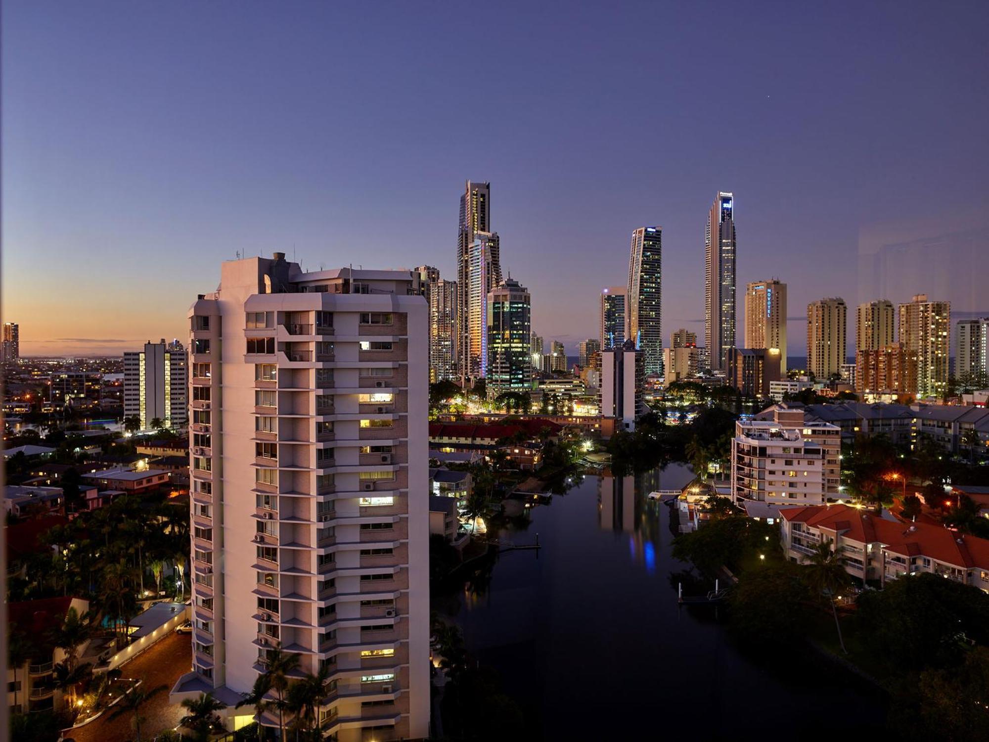 Apartment Surfers Paradise Spectacular City Views 7th Floor 2bedroom