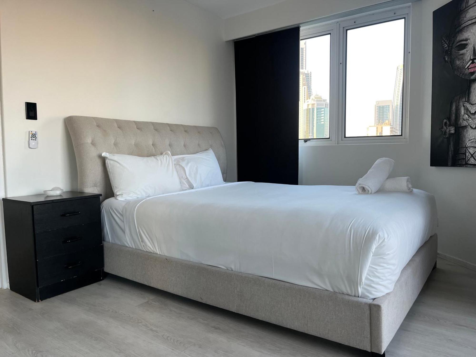Apartment Surfers Paradise Spectacular City Views 7th Floor 2bedroom Gold Coast