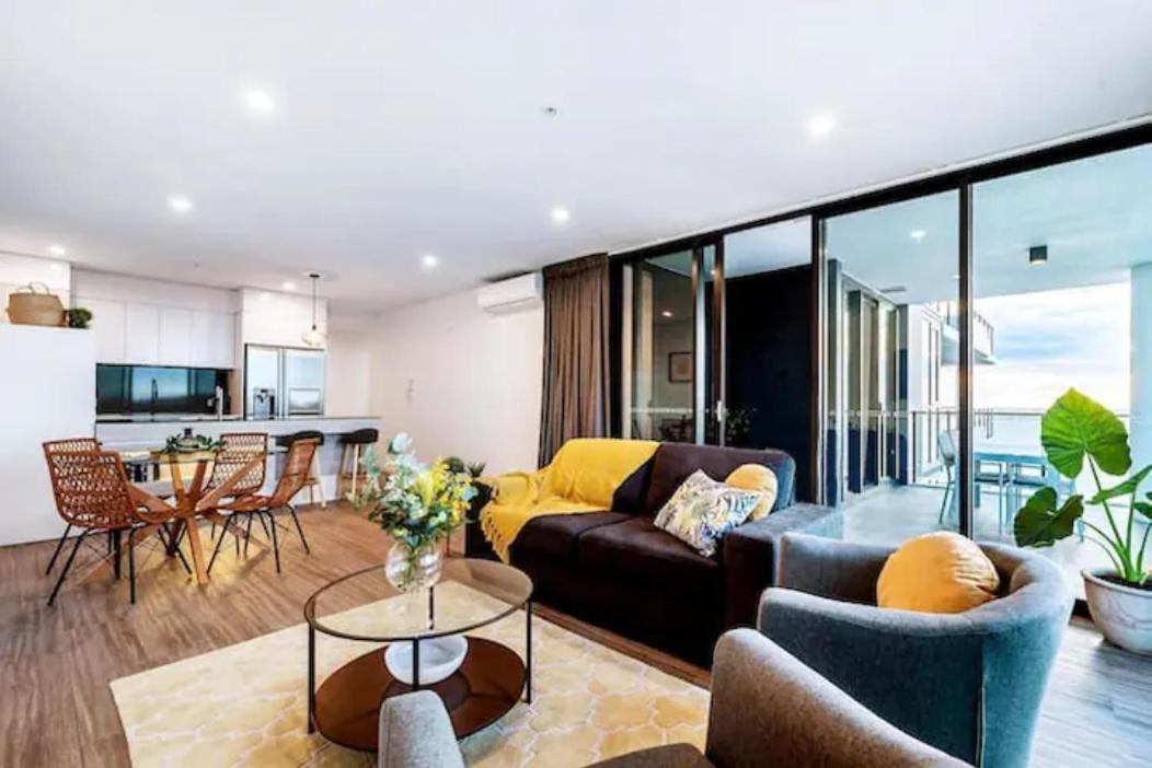 Apartment 5 Star Beachfront Sky In Prime Location Gold Coast