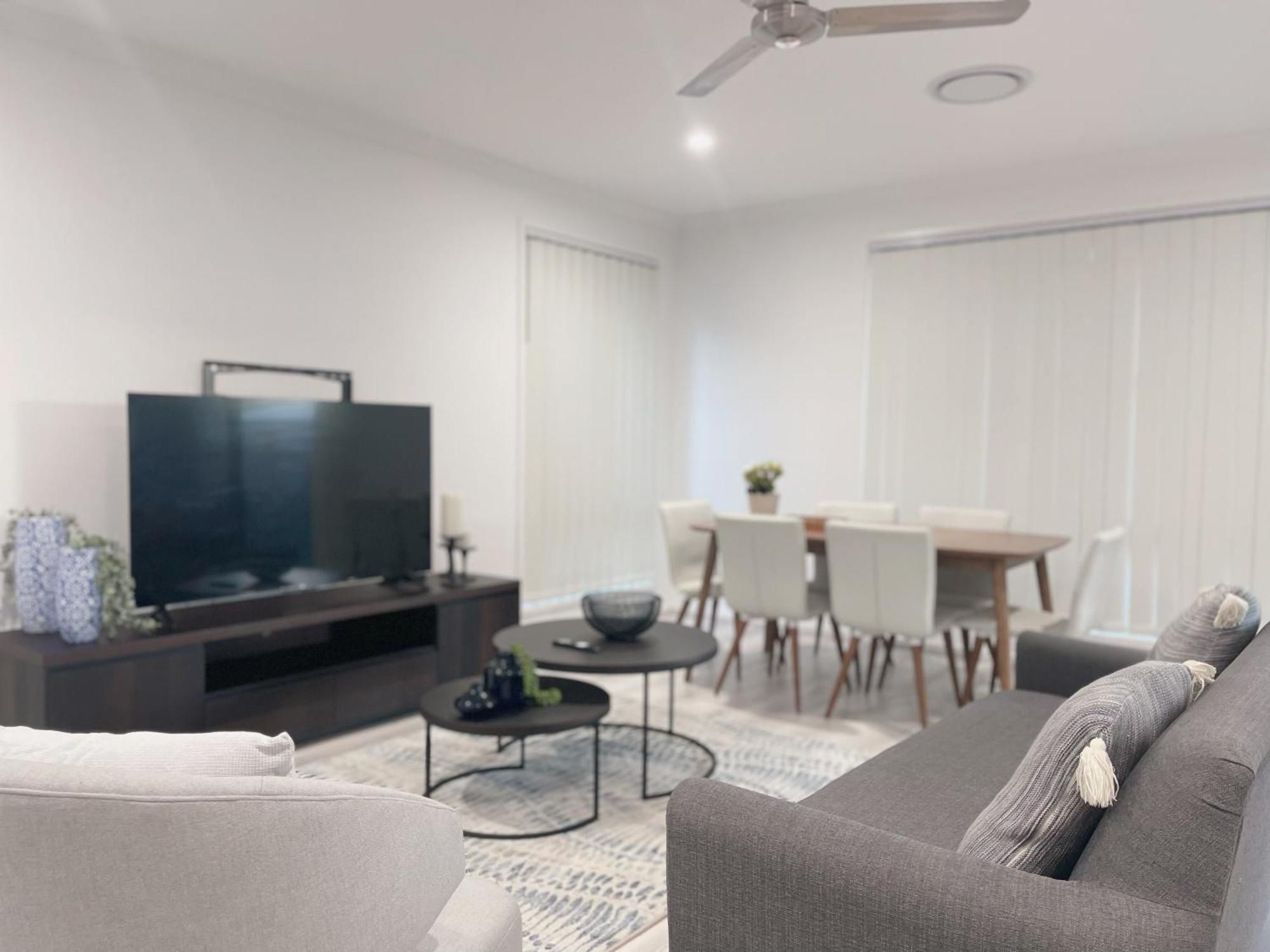 Oasis At Coomera Holiday home