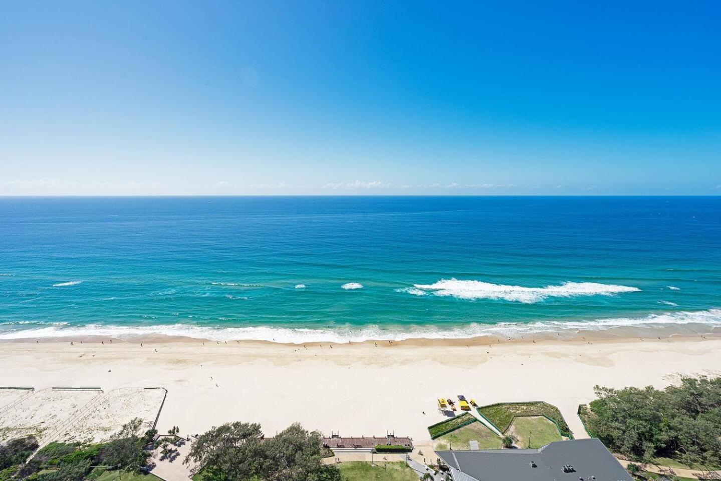 Apartment Stunning Oceanfront Luxury With Rooftop Pool *