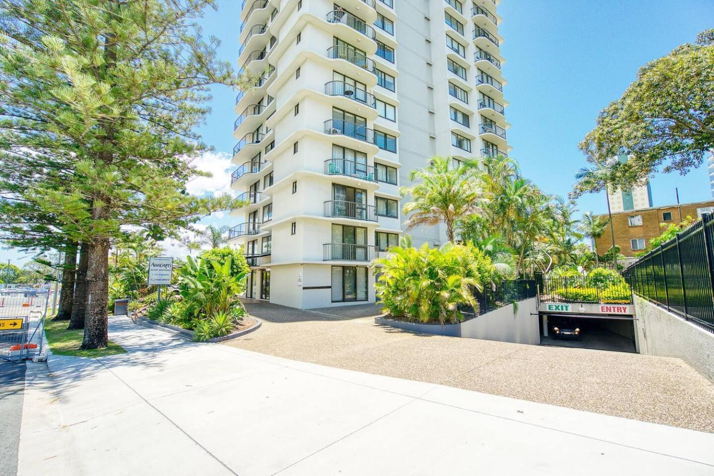 Paradise Bound - And Modern At Surfers Apartamento