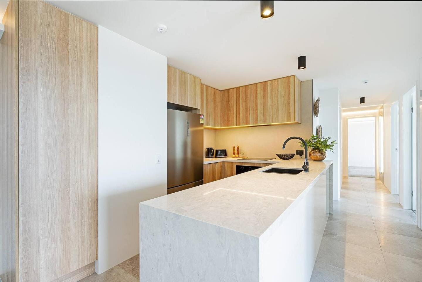 Apartamento Paradise Bound - And Modern At Surfers
