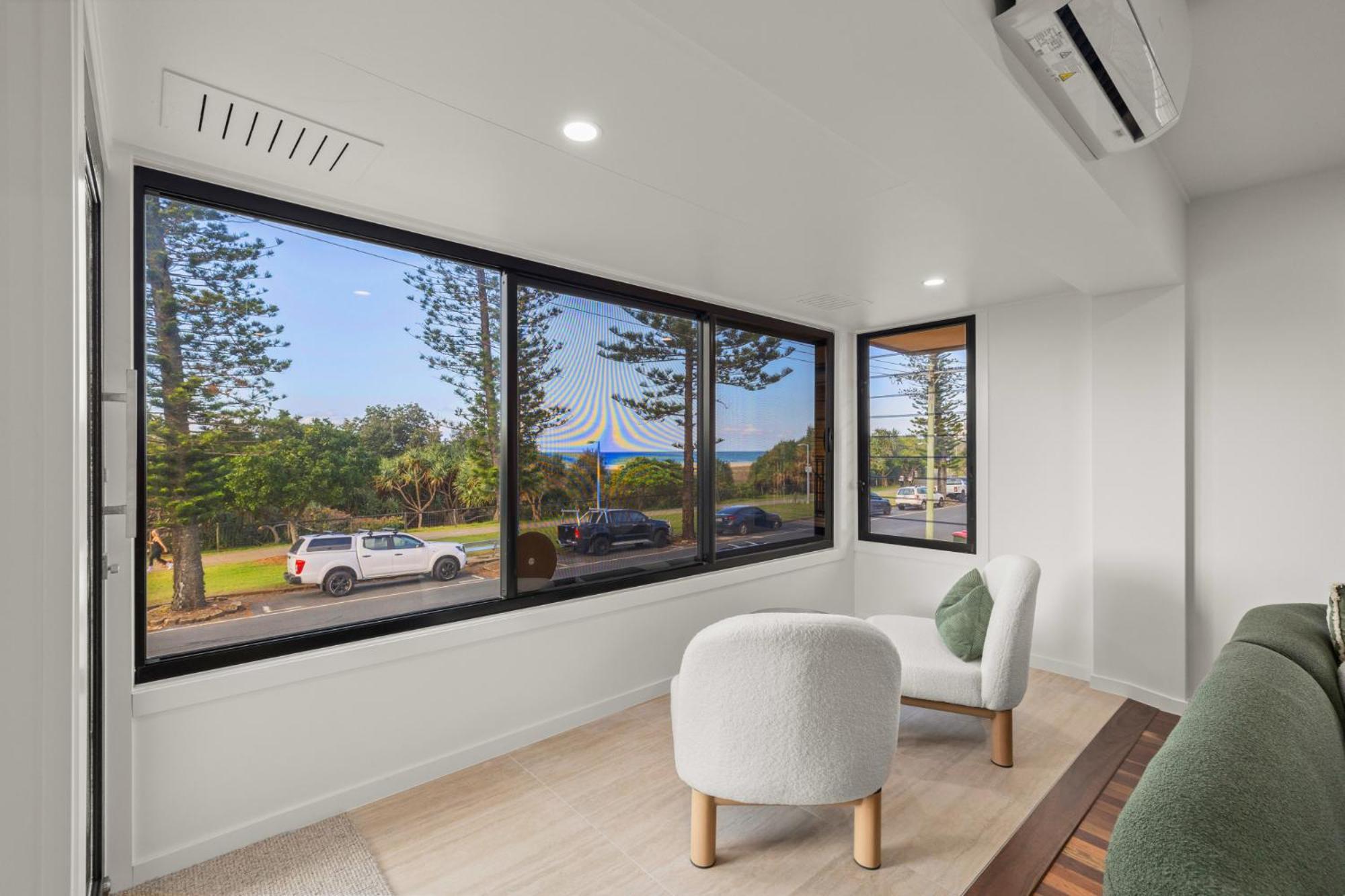 Sophisticated 2-bed Steps Away From Bilinga Apartment