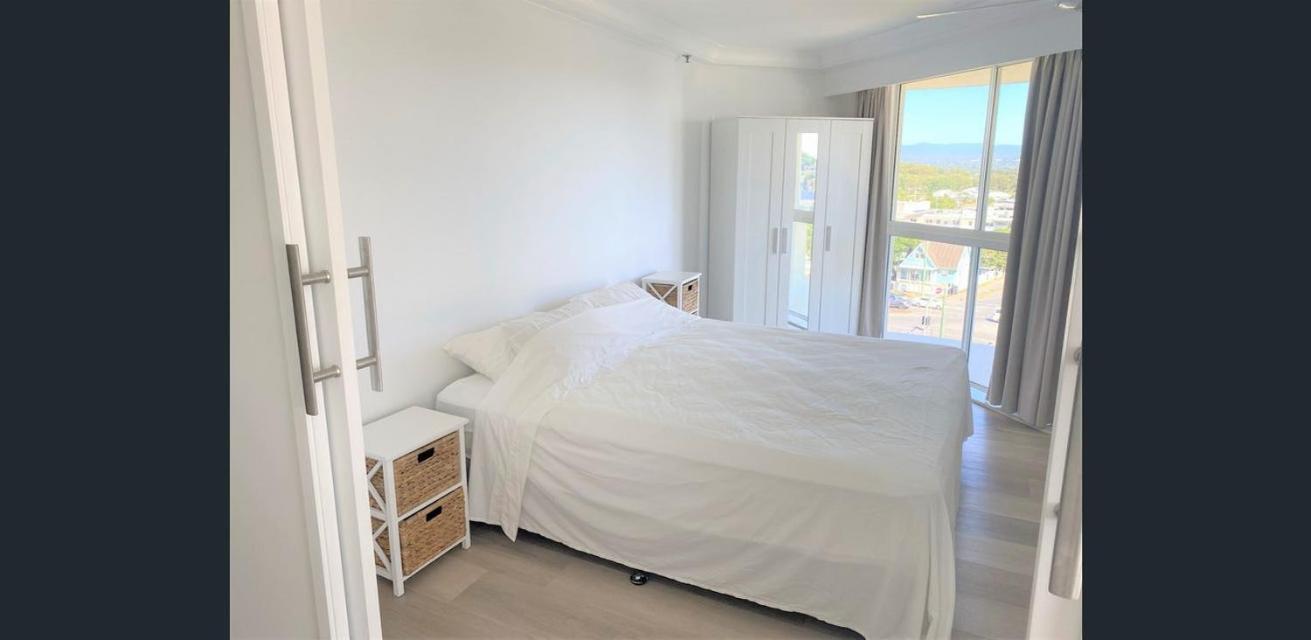 Burleigh Surf Aparthotel 4*