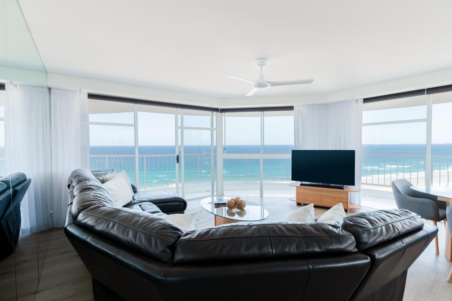 Burleigh Surf Aparthotel