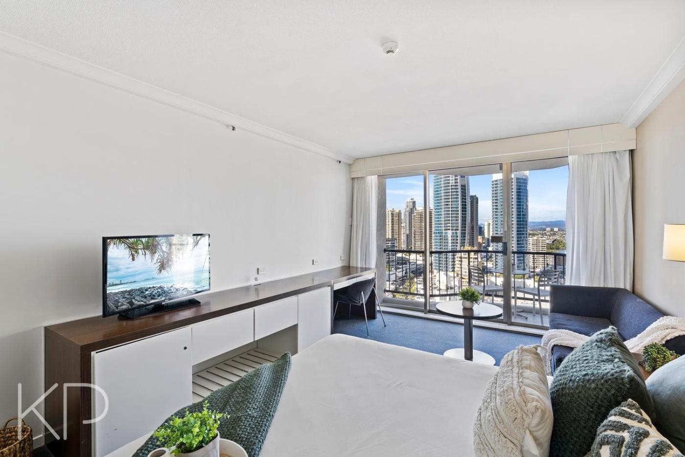 On 22 View Avenue, Surfers Paradise Apartamento