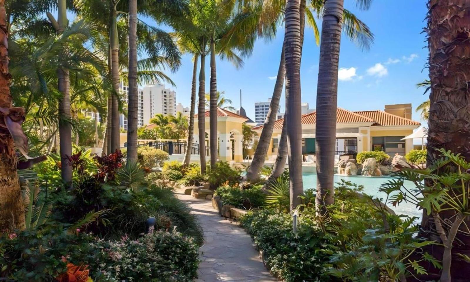 Tropical Luxurious Retreat Apartment Gold Coast