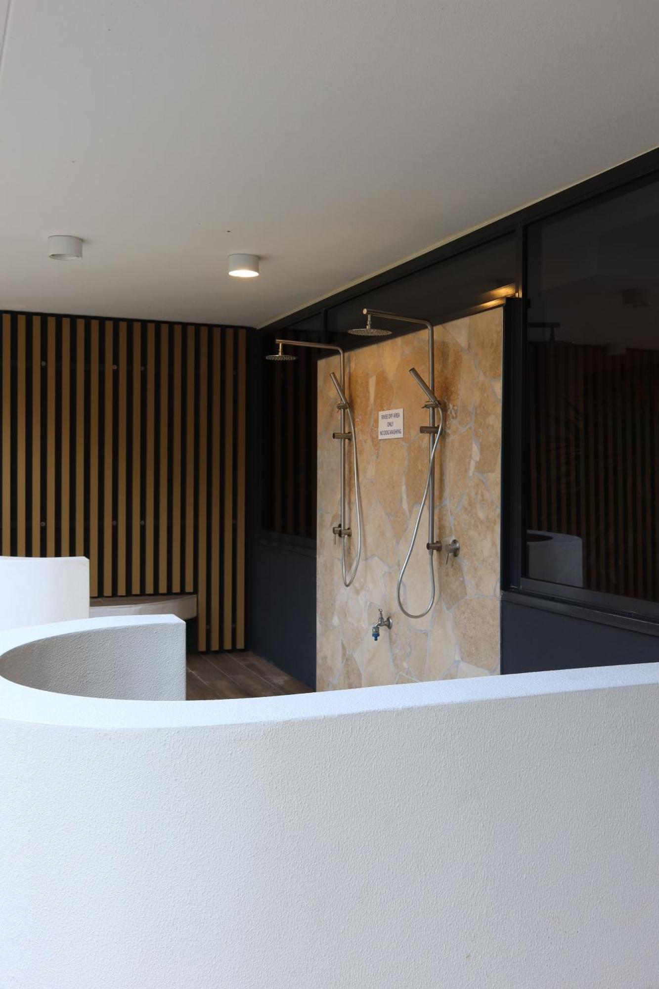 Luxury Palm 1 Bedroom In The Village * Gold Coast