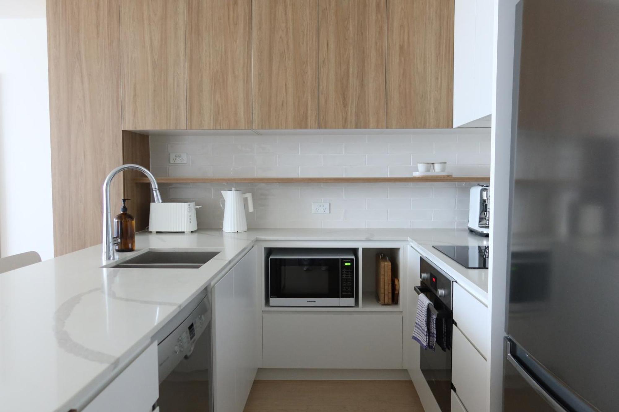 Luxury Palm 1 Bedroom In The Village * Gold Coast