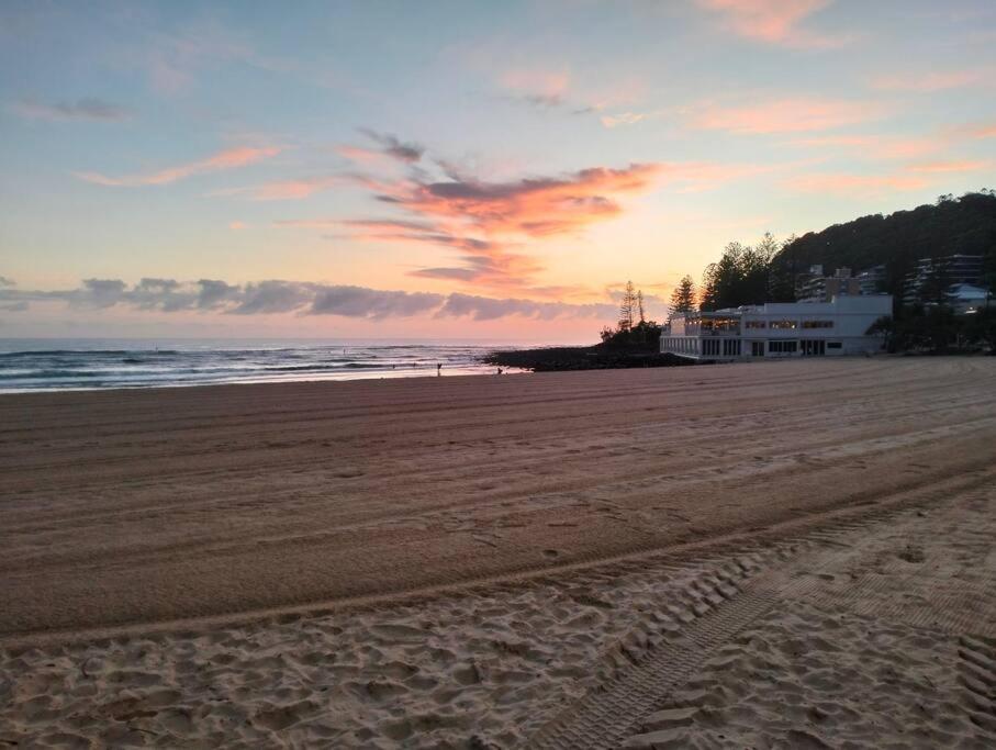Beach, Bars, Brunch - Burleigh * Gold Coast