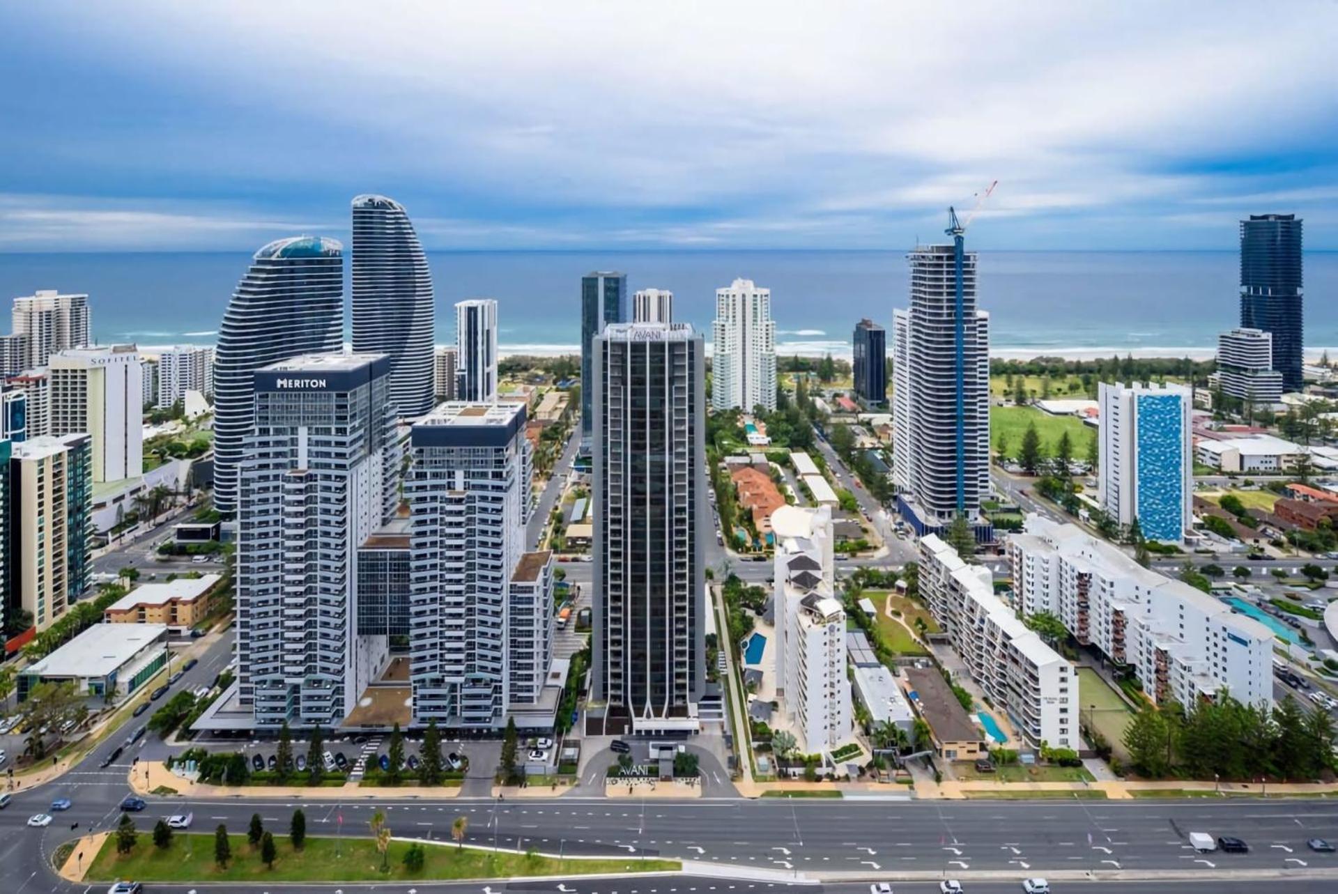 Darling Views 41st Floor Oasis With Pool Apartment